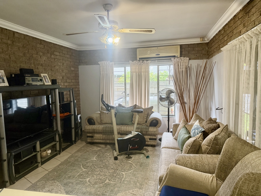 3 Bedroom Property for Sale in Oos Einde North West